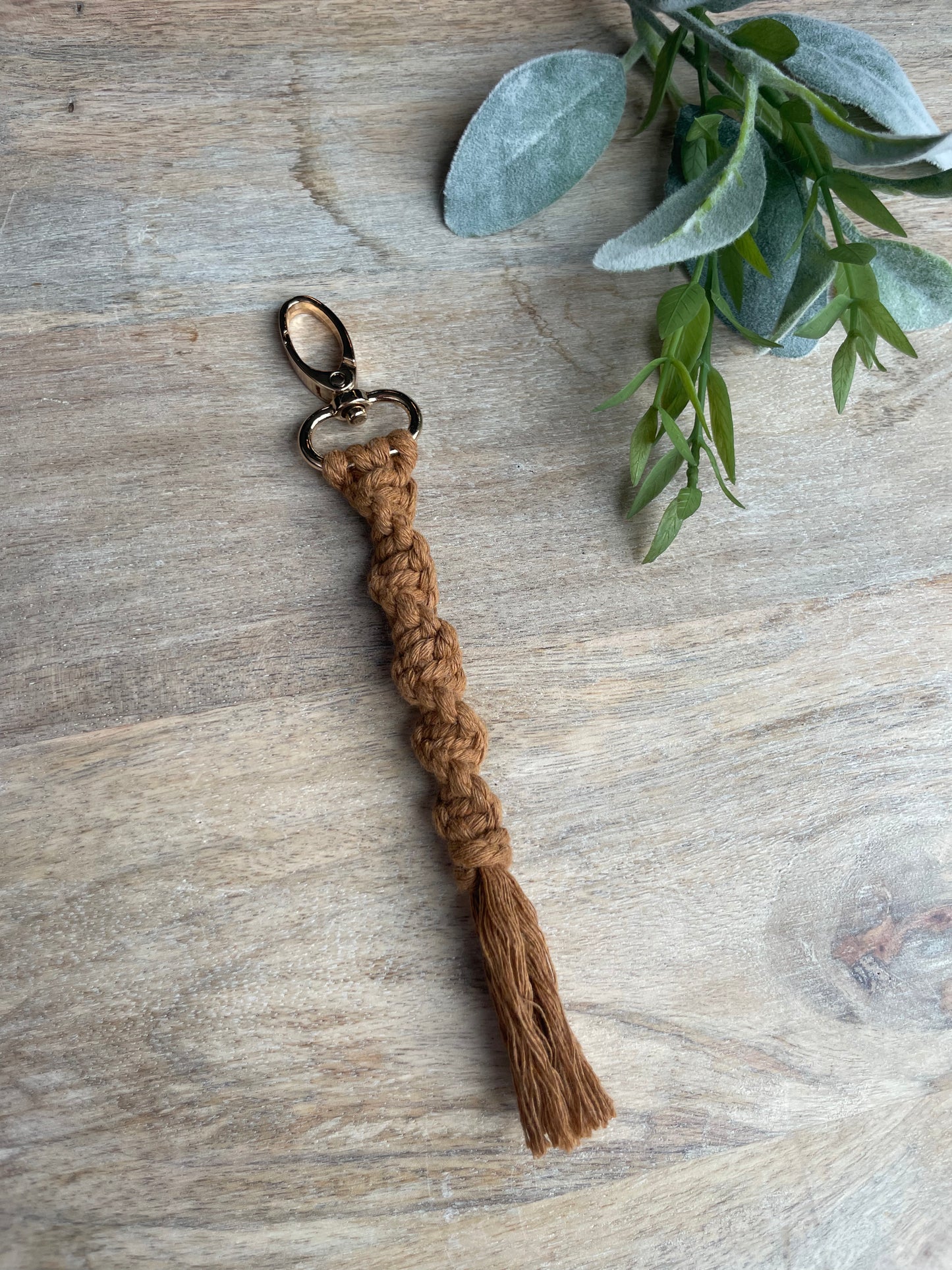 Macrame keychain