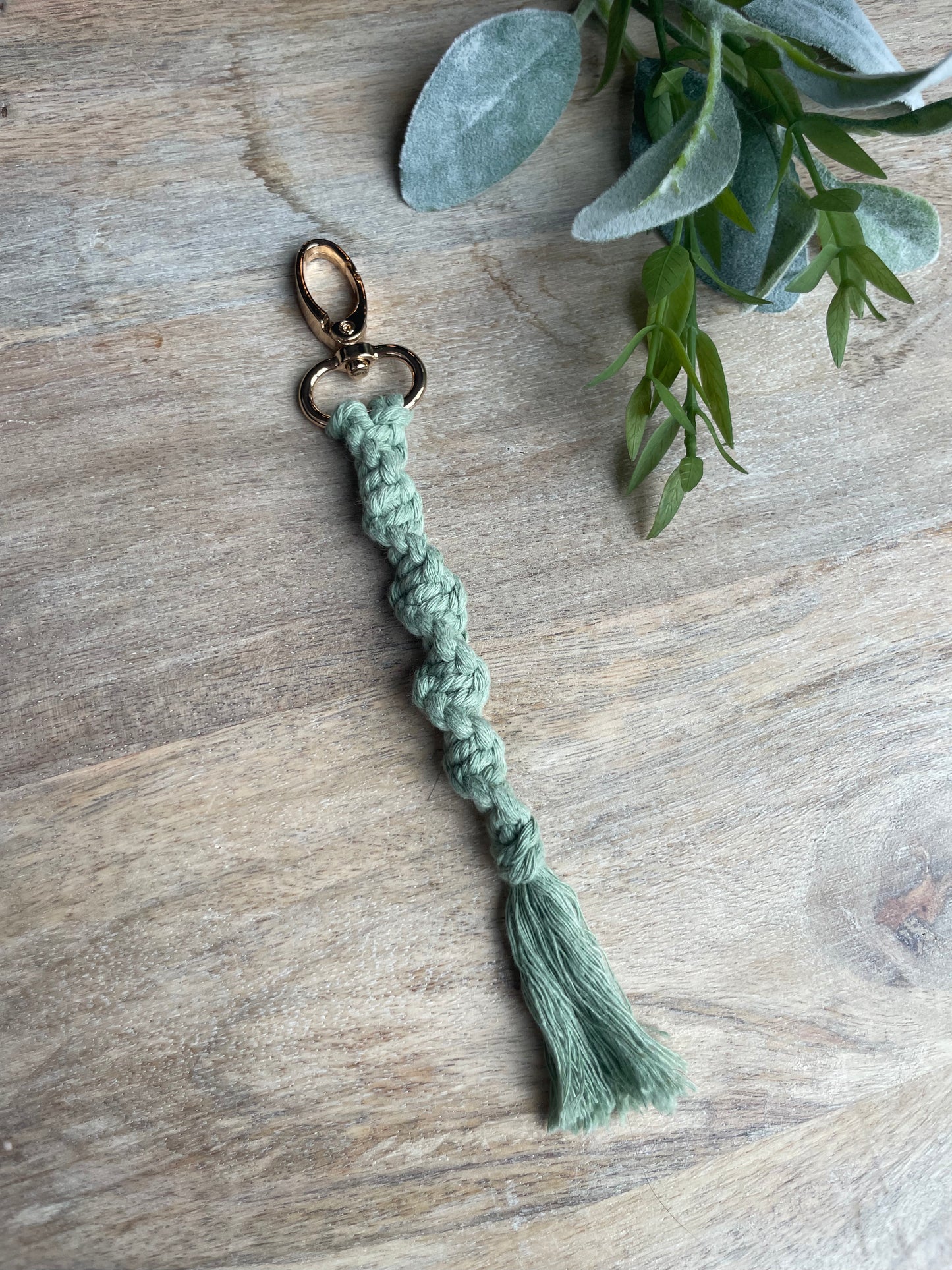 Macrame keychain