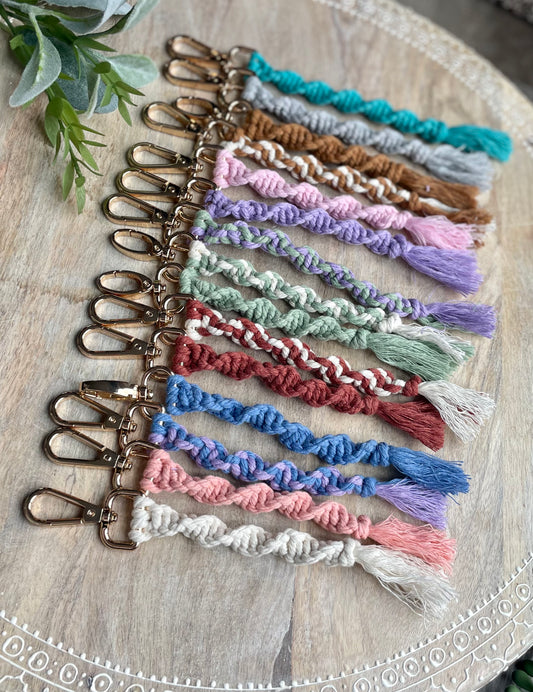 Macrame keychain