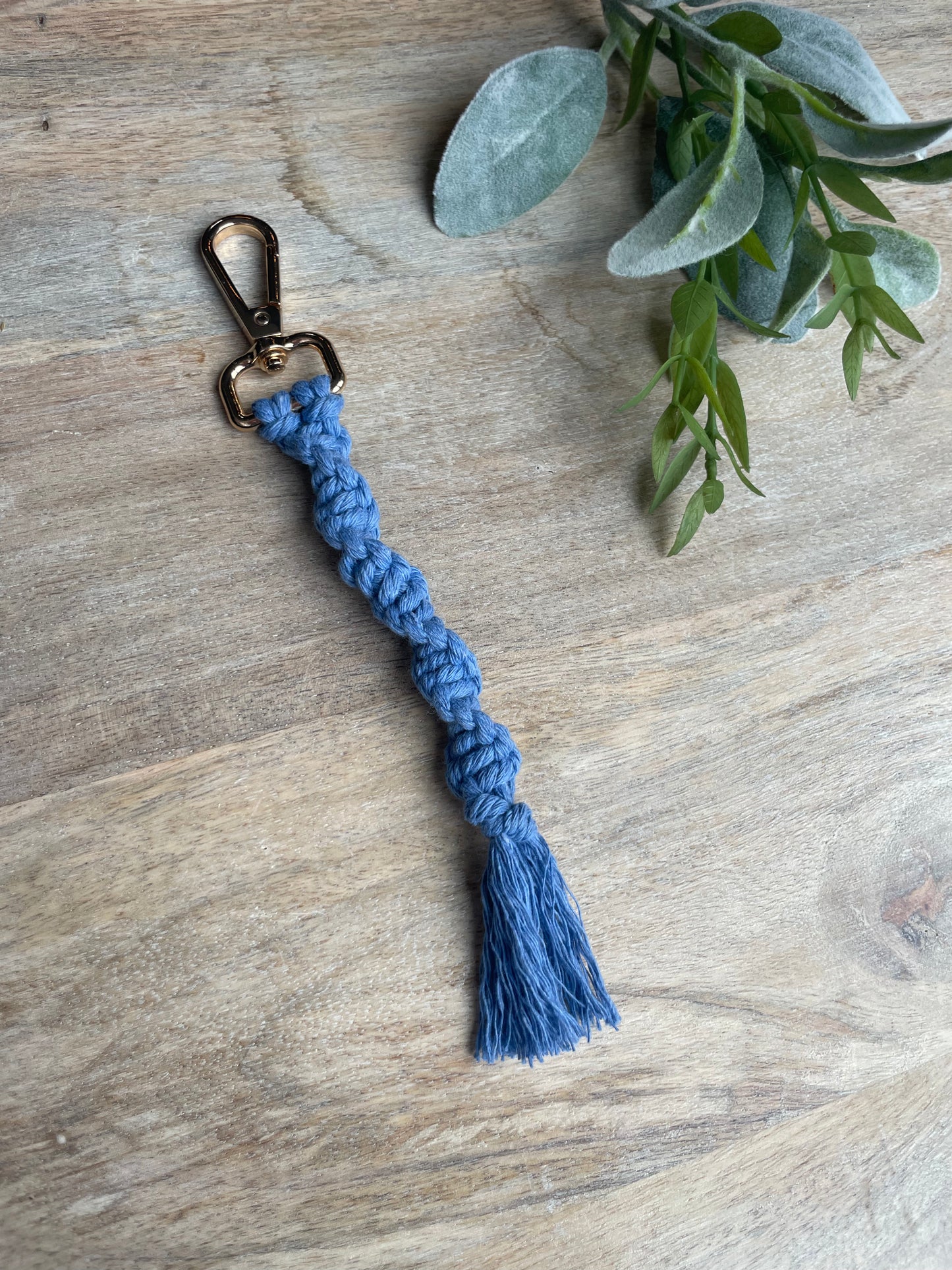 Macrame keychain